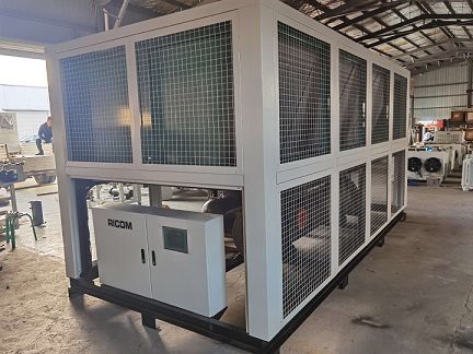 Screw Type Chiller1